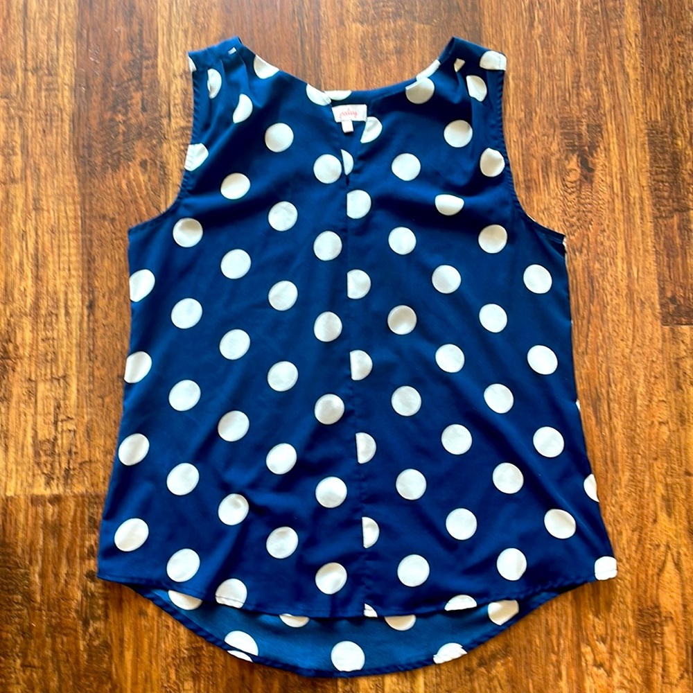Pixley by Stitch Fix. Navy with white polka dots sleeveless blouse.